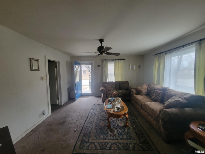 905 MONROE Street, Herrin, Illinois 62948, 3 Bedrooms Bedrooms, 0 ,1 BathroomBathrooms,Residential,For Sale,MONROE,0,RMAEB456993