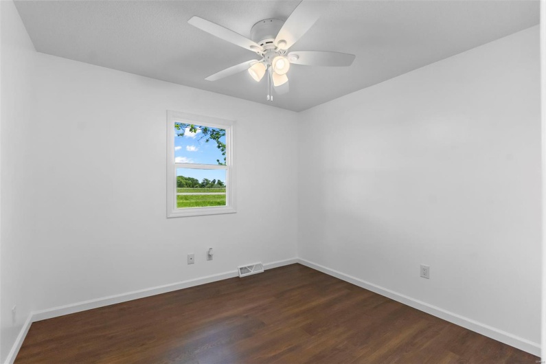 2047 State Highway H, Sikeston, Missouri 63801, 3 Bedrooms Bedrooms, 6 Rooms Rooms,2 BathroomsBathrooms,Residential,For Sale,State Highway H,MAR25029631