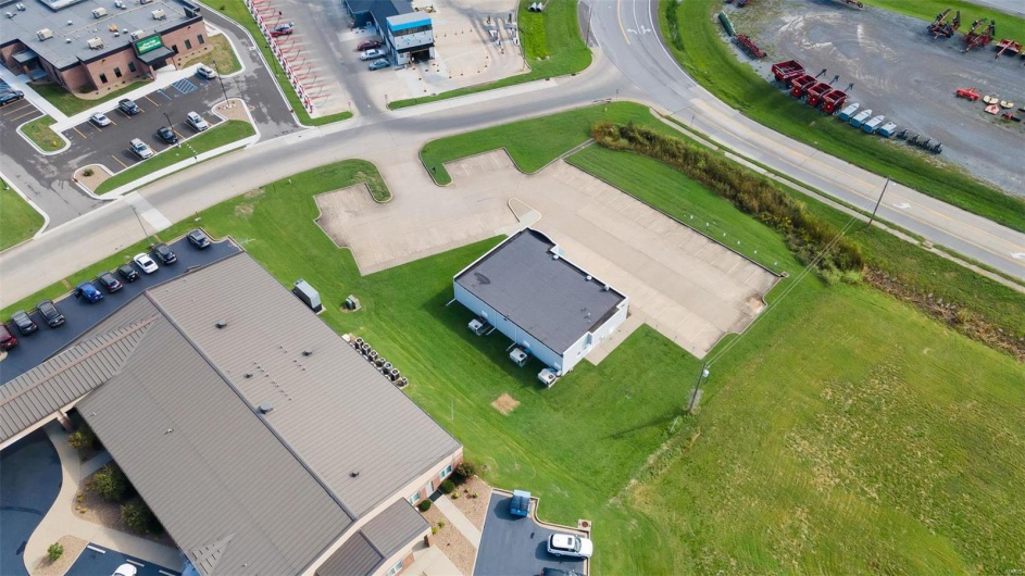 2439 Bloomfield Road, Cape Girardeau, Missouri 63703, ,Commercial Sale,For Sale,Bloomfield,MAR25030108