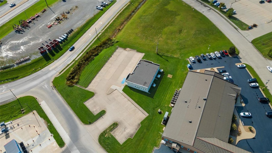 2439 Bloomfield Road, Cape Girardeau, Missouri 63703, ,Commercial Sale,For Sale,Bloomfield,MAR25030108