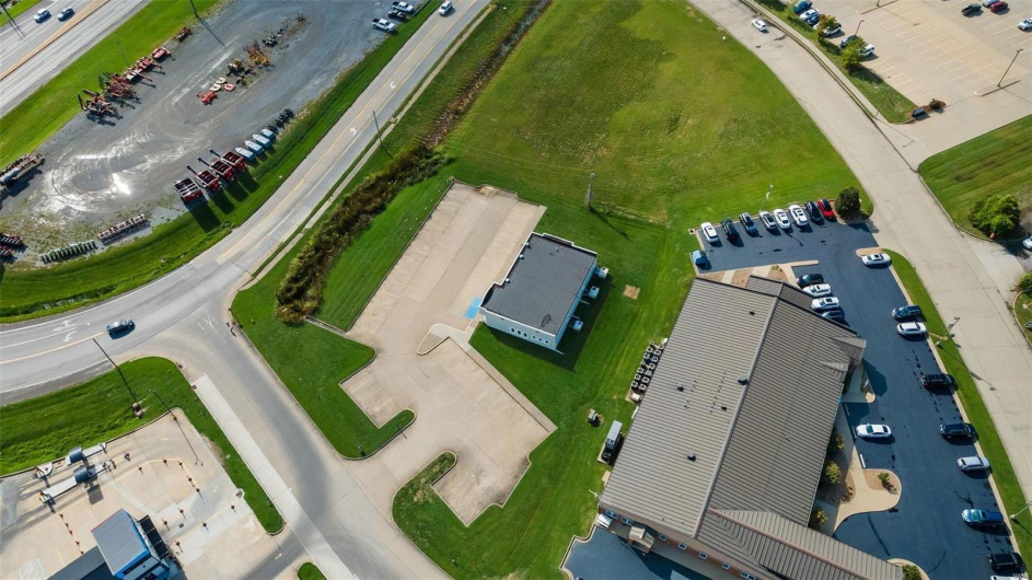 2439 Bloomfield Road, Cape Girardeau, Missouri 63703, ,Commercial Sale,For Sale,Bloomfield,MAR25030108