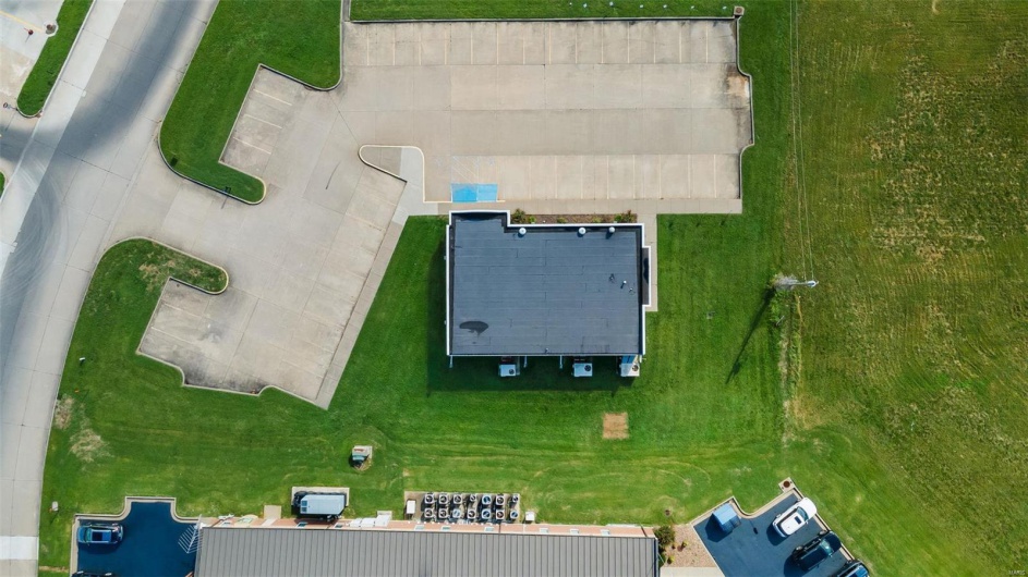2439 Bloomfield Road, Cape Girardeau, Missouri 63703, ,Commercial Sale,For Sale,Bloomfield,MAR25030108