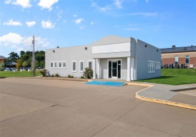 2439 Bloomfield Road, Cape Girardeau, Missouri 63703, ,Commercial Sale,For Sale,Bloomfield,MAR25030108