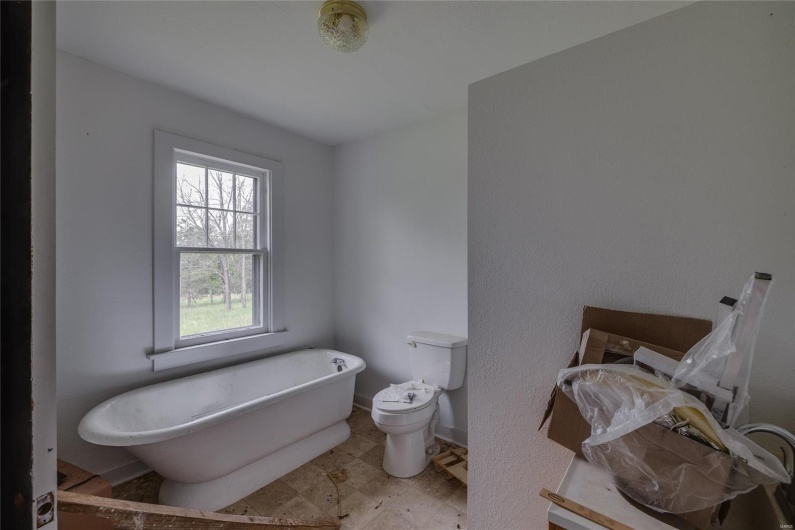 Bathroom of Secondary Residence