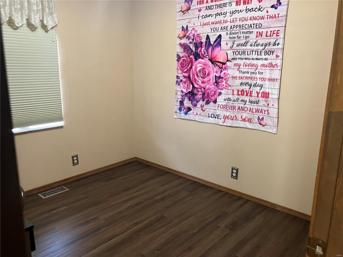 202 Grant, Desloge, Missouri 63601, 3 Bedrooms Bedrooms, 5 Rooms Rooms,2 BathroomsBathrooms,Residential,For Sale,Grant,MAR25020293