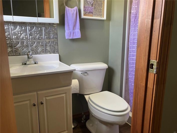 202 Grant, Desloge, Missouri 63601, 3 Bedrooms Bedrooms, 5 Rooms Rooms,2 BathroomsBathrooms,Residential,For Sale,Grant,MAR25020293