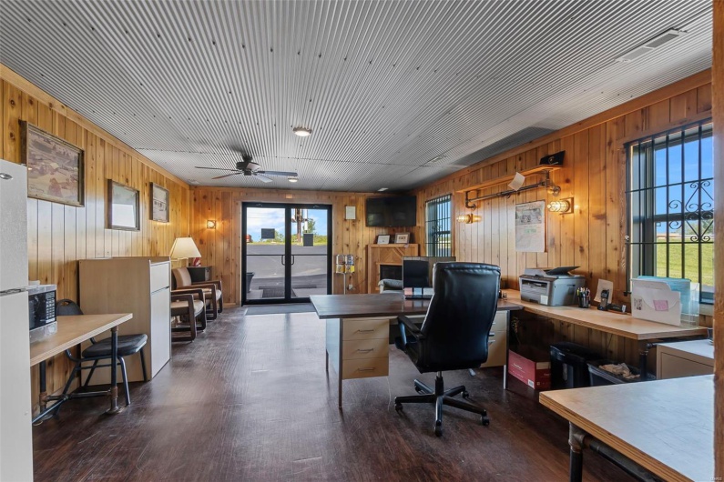 5598 Us Highway 61 North, Jackson, Missouri 63755, ,Commercial Sale,For Sale,Us Highway 61 North,MAR25030267