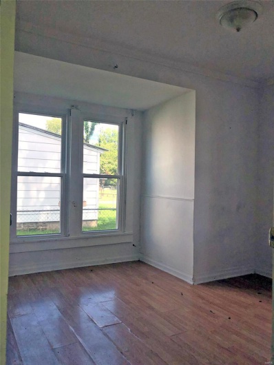 1411 Pine St, Dexter, Missouri 63841, 2 Bedrooms Bedrooms, 6 Rooms Rooms,1 BathroomBathrooms,Residential,For Sale,Pine St,MAR24045500