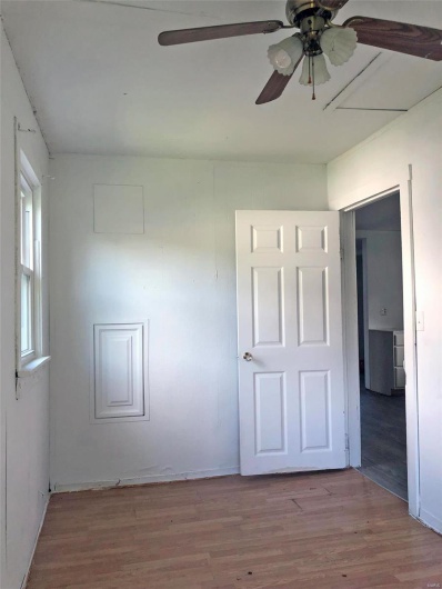 1411 Pine St, Dexter, Missouri 63841, 2 Bedrooms Bedrooms, 6 Rooms Rooms,1 BathroomBathrooms,Residential,For Sale,Pine St,MAR24045500