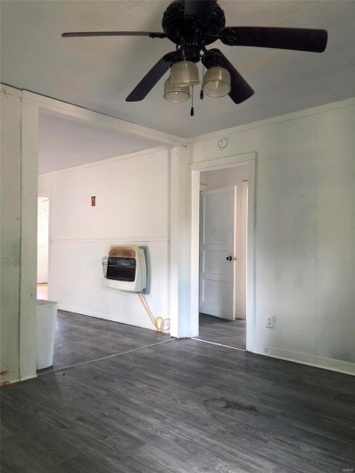 1411 Pine St, Dexter, Missouri 63841, 2 Bedrooms Bedrooms, 6 Rooms Rooms,1 BathroomBathrooms,Residential,For Sale,Pine St,MAR24045500