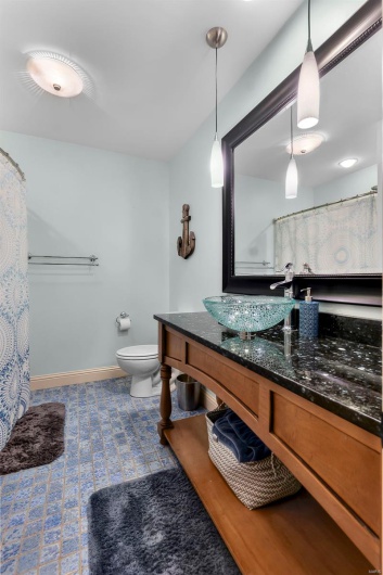 467 Windwood Lake Drive, Cape Girardeau, Missouri 63701, 7 Bedrooms Bedrooms, 11 Rooms Rooms,4 BathroomsBathrooms,Residential,For Sale,Windwood Lake,MAR25020365