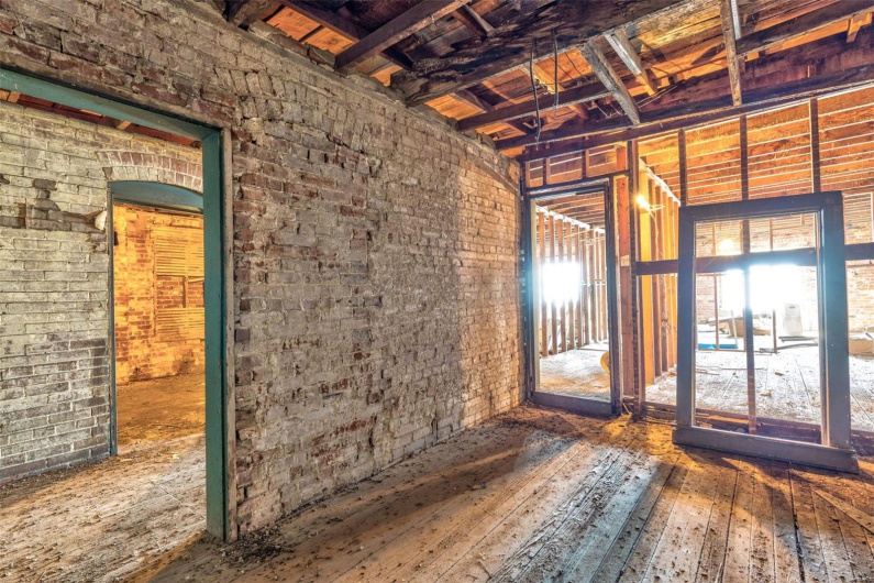 32 School Street, Bonne Terre, Missouri 63628, ,Commercial Sale,For Sale,School,MAR25021486