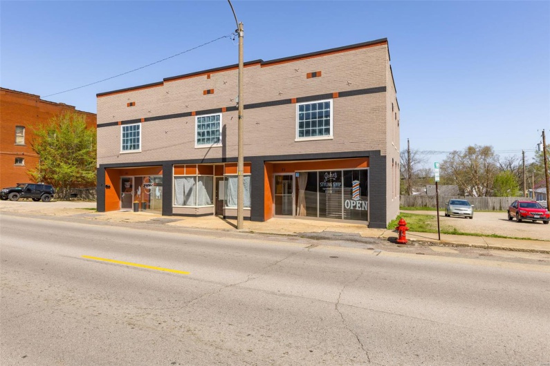 32 School Street, Bonne Terre, Missouri 63628, ,Commercial Sale,For Sale,School,MAR25021486