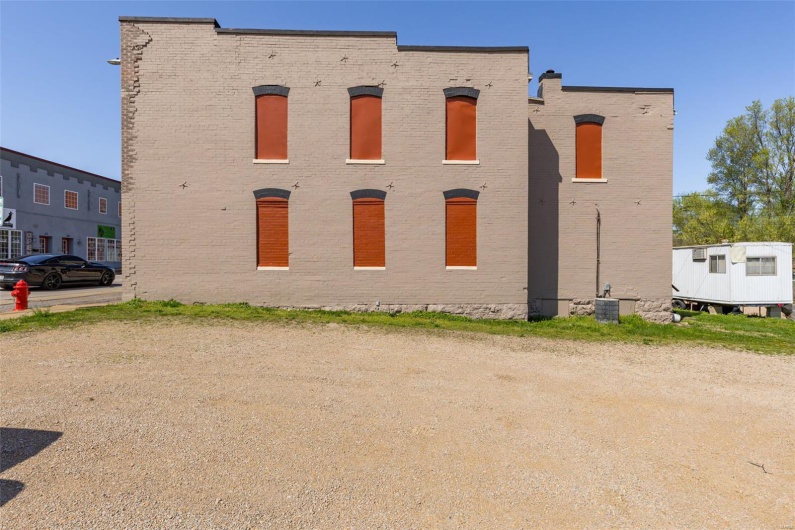 32 School Street, Bonne Terre, Missouri 63628, ,Commercial Sale,For Sale,School,MAR25021486