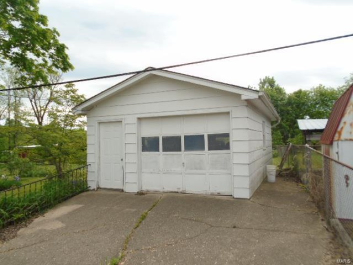 12 Tabitha Lane, Annapolis, Missouri 63620, 3 Bedrooms Bedrooms, 8 Rooms Rooms,1 BathroomBathrooms,Residential,For Sale,Tabitha,MAR25030301
