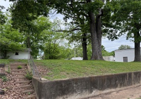 645 9th Street, Poplar Bluff, Missouri 63901, ,Land,For Sale,9th,MAR25030037