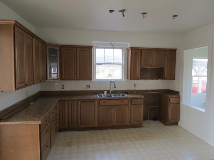 204 Wayne Street, Ironton, Missouri 63650, 4 Bedrooms Bedrooms, 6 Rooms Rooms,1 BathroomBathrooms,Residential,For Sale,Wayne,MAR24071523