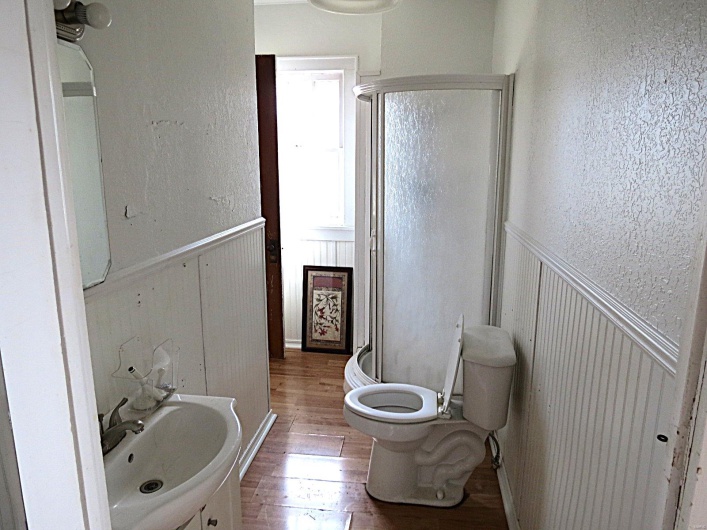 204 Wayne Street, Ironton, Missouri 63650, 4 Bedrooms Bedrooms, 6 Rooms Rooms,1 BathroomBathrooms,Residential,For Sale,Wayne,MAR24071523