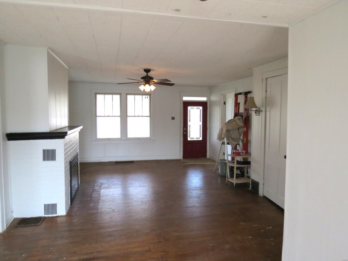 204 Wayne Street, Ironton, Missouri 63650, 4 Bedrooms Bedrooms, 6 Rooms Rooms,1 BathroomBathrooms,Residential,For Sale,Wayne,MAR24071523