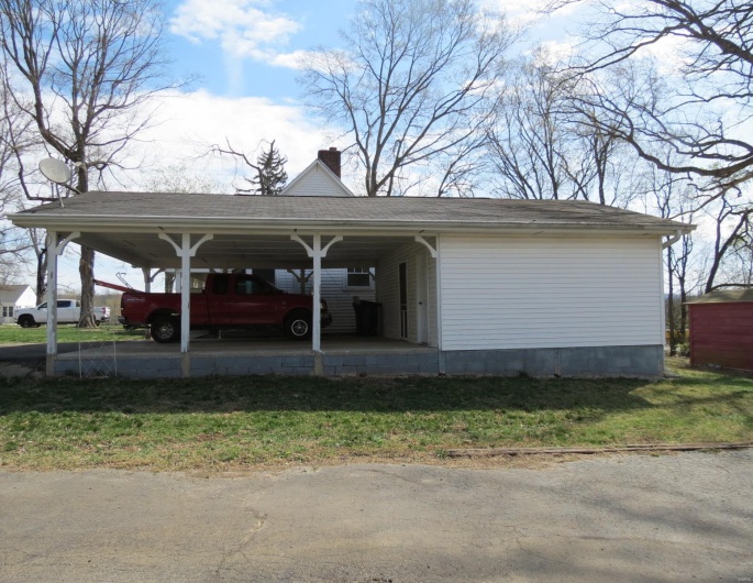 204 Wayne Street, Ironton, Missouri 63650, 4 Bedrooms Bedrooms, 6 Rooms Rooms,1 BathroomBathrooms,Residential,For Sale,Wayne,MAR24071523
