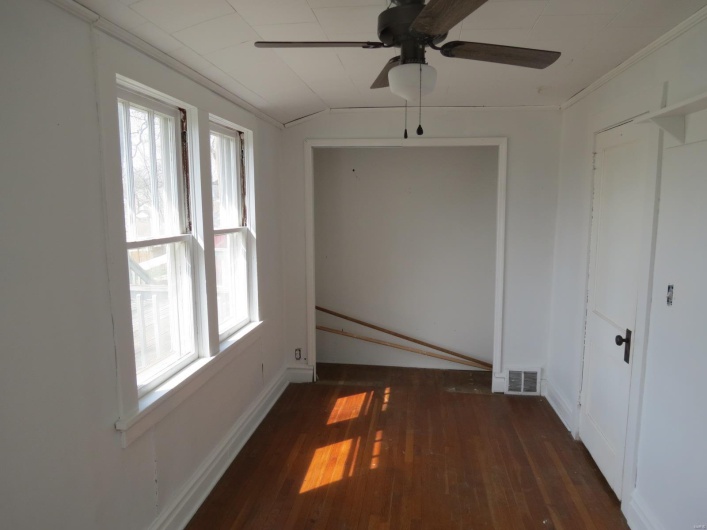 204 Wayne Street, Ironton, Missouri 63650, 4 Bedrooms Bedrooms, 6 Rooms Rooms,1 BathroomBathrooms,Residential,For Sale,Wayne,MAR24071523