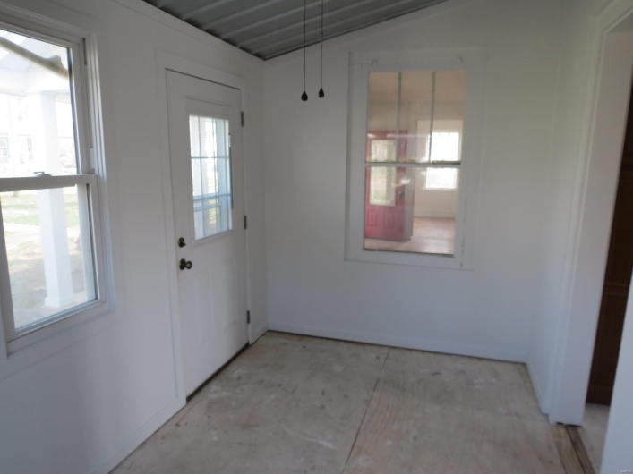 204 Wayne Street, Ironton, Missouri 63650, 4 Bedrooms Bedrooms, 6 Rooms Rooms,1 BathroomBathrooms,Residential,For Sale,Wayne,MAR24071523