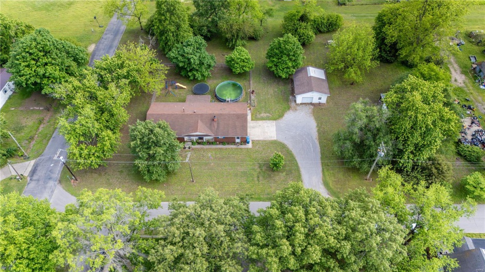 211 E Elm, Bertrand, Missouri 63823, 3 Bedrooms Bedrooms, 8 Rooms Rooms,2 BathroomsBathrooms,Residential,For Sale,E Elm,MAR25030186