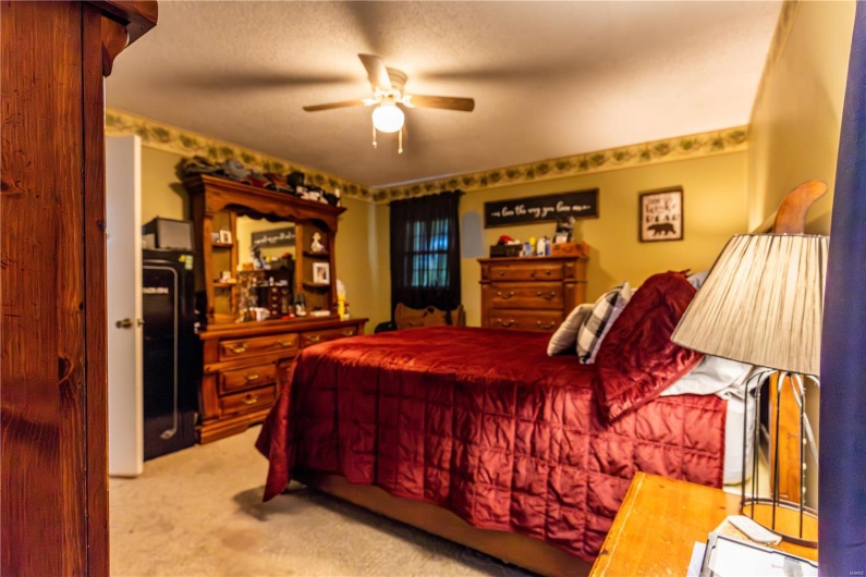 211 E Elm, Bertrand, Missouri 63823, 3 Bedrooms Bedrooms, 8 Rooms Rooms,2 BathroomsBathrooms,Residential,For Sale,E Elm,MAR25030186