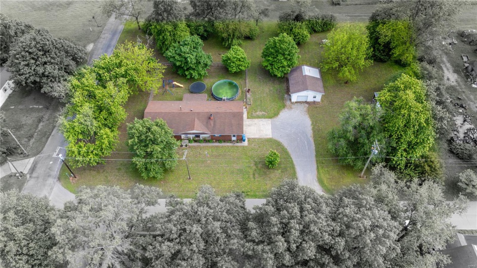 211 E Elm, Bertrand, Missouri 63823, 3 Bedrooms Bedrooms, 8 Rooms Rooms,2 BathroomsBathrooms,Residential,For Sale,E Elm,MAR25030186