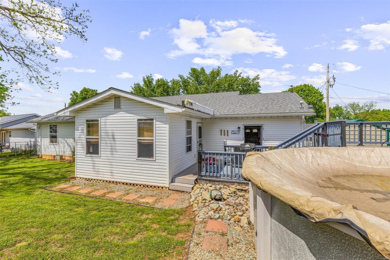 111 Edwards Lane, Park Hills, Missouri 63601, 3 Bedrooms Bedrooms, 10 Rooms Rooms,2 BathroomsBathrooms,Residential,For Sale,Edwards,MAR25027720