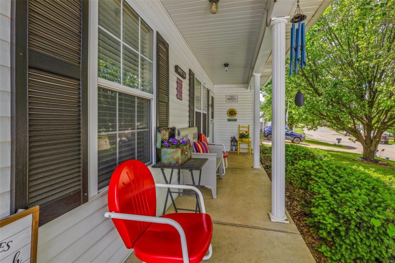 111 Edwards Lane, Park Hills, Missouri 63601, 3 Bedrooms Bedrooms, 10 Rooms Rooms,2 BathroomsBathrooms,Residential,For Sale,Edwards,MAR25027720