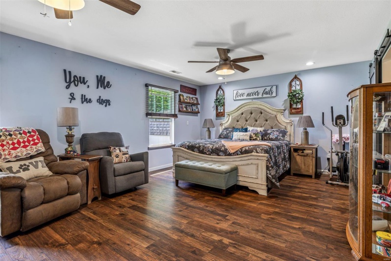 111 Edwards Lane, Park Hills, Missouri 63601, 3 Bedrooms Bedrooms, 10 Rooms Rooms,2 BathroomsBathrooms,Residential,For Sale,Edwards,MAR25027720