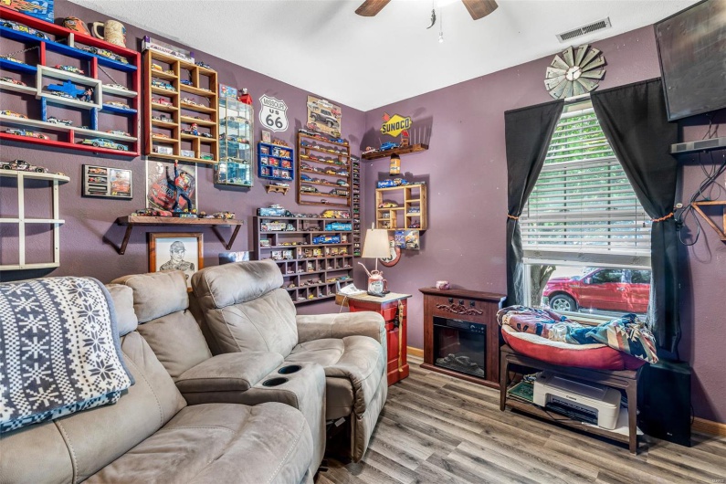 111 Edwards Lane, Park Hills, Missouri 63601, 3 Bedrooms Bedrooms, 10 Rooms Rooms,2 BathroomsBathrooms,Residential,For Sale,Edwards,MAR25027720