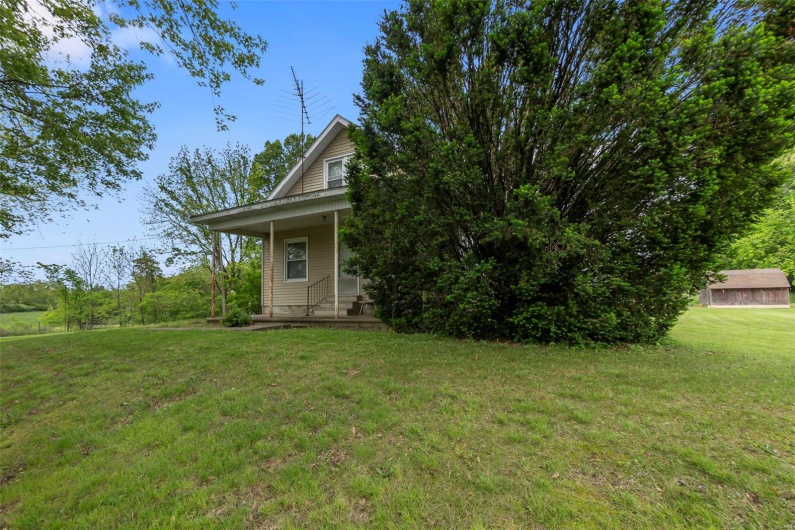 3933 State Highway B, Oak Ridge, Missouri 63769, 2 Bedrooms Bedrooms, 5 Rooms Rooms,1 BathroomBathrooms,Farm,For Sale,State Highway B,MAR25030120