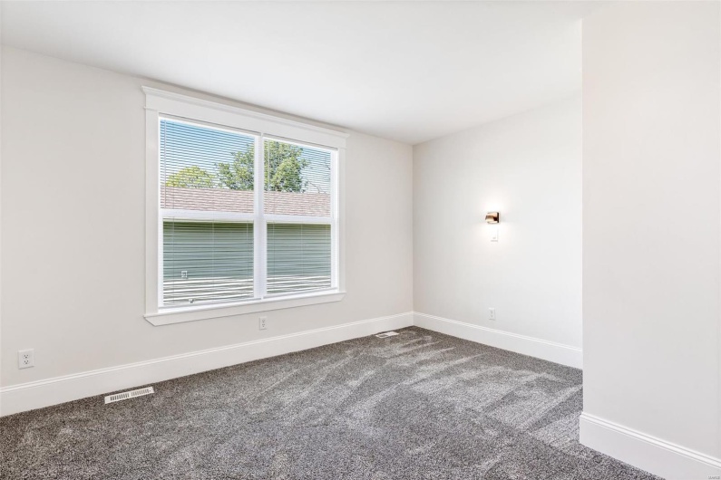 946 Weber Road, Farmington, Missouri 63640, 3 Bedrooms Bedrooms, 5 Rooms Rooms,2 BathroomsBathrooms,Residential,For Sale,Weber,MAR25029996
