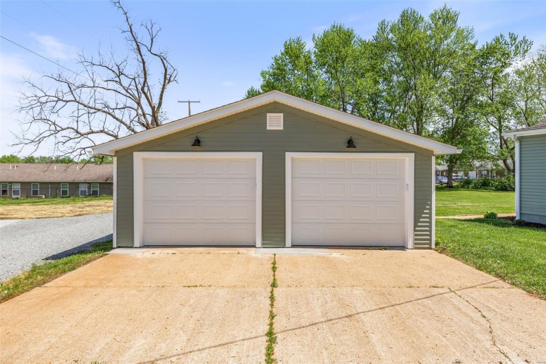 946 Weber Road, Farmington, Missouri 63640, 3 Bedrooms Bedrooms, 5 Rooms Rooms,2 BathroomsBathrooms,Residential,For Sale,Weber,MAR25029996