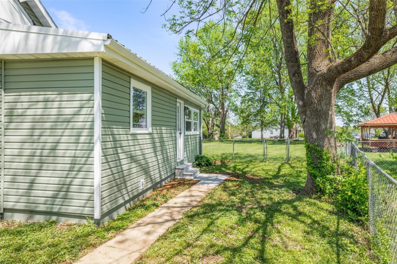 946 Weber Road, Farmington, Missouri 63640, 3 Bedrooms Bedrooms, 5 Rooms Rooms,2 BathroomsBathrooms,Residential,For Sale,Weber,MAR25029996