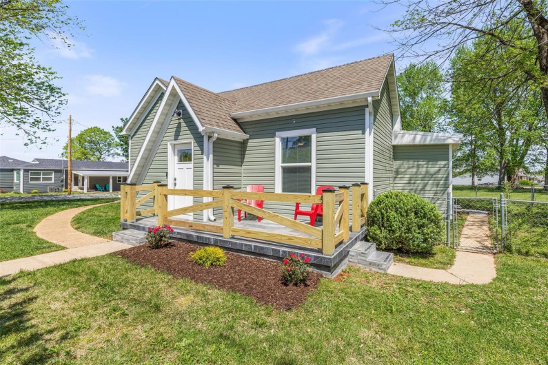 946 Weber Road, Farmington, Missouri 63640, 3 Bedrooms Bedrooms, 5 Rooms Rooms,2 BathroomsBathrooms,Residential,For Sale,Weber,MAR25029996
