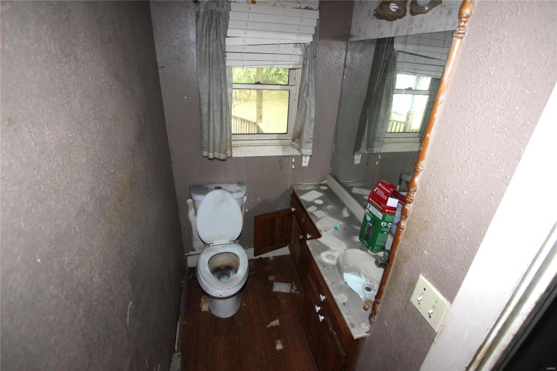 408 A Street, Farmington, Missouri 63640, 3 Bedrooms Bedrooms, 6 Rooms Rooms,1 BathroomBathrooms,Residential,For Sale,A,MAR25030472