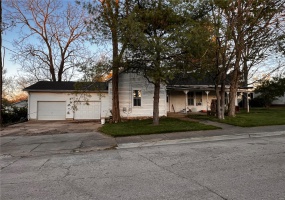 410 Jackson Street, Farmington, Missouri 63640, 3 Bedrooms Bedrooms, 6 Rooms Rooms,1 BathroomBathrooms,Residential,For Sale,Jackson,MAR25023640