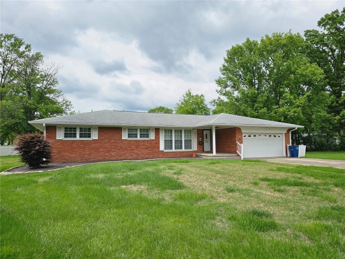 1117 Meadow Lane, Sparta, Illinois 62286, 4 Bedrooms Bedrooms, 9 Rooms Rooms,2 BathroomsBathrooms,Residential,For Sale,Meadow,MAR25029933