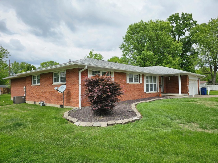 1117 Meadow Lane, Sparta, Illinois 62286, 4 Bedrooms Bedrooms, 9 Rooms Rooms,2 BathroomsBathrooms,Residential,For Sale,Meadow,MAR25029933
