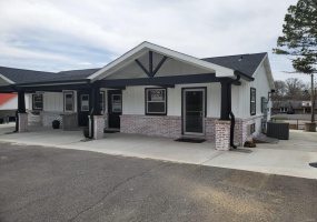 1200 Kingshighway Street, Cape Girardeau, Missouri 63701, ,Commercial Lease,For Sale,Kingshighway,MAR25030505