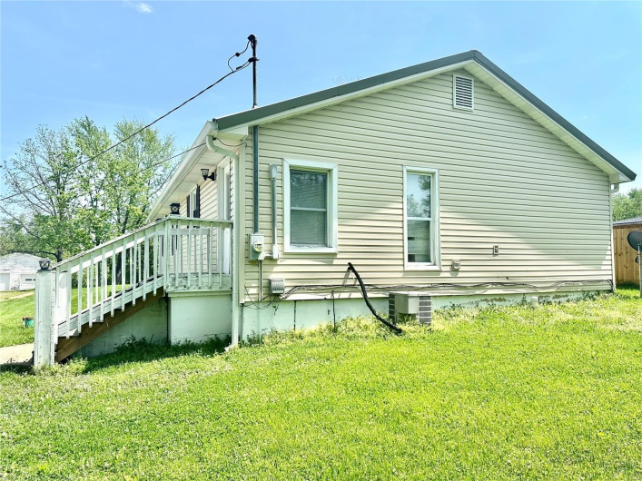 2577 Oak Street, Doe Run, Missouri 63637, 3 Bedrooms Bedrooms, 6 Rooms Rooms,1 BathroomBathrooms,Residential,For Sale,Oak,MAR25029667