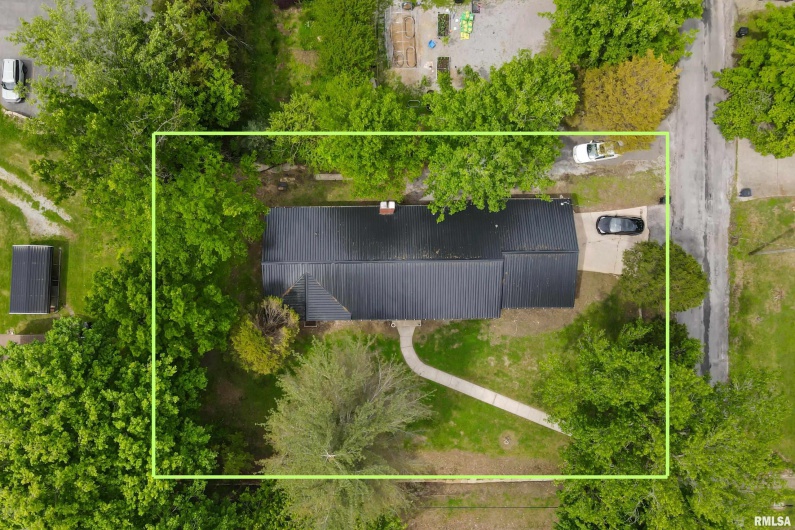 802 MAIN Street, Vienna, Illinois 62995-1772, 4 Bedrooms Bedrooms, 0 ,2 BathroomsBathrooms,Residential,For Sale,MAIN,0,RMAEB457868
