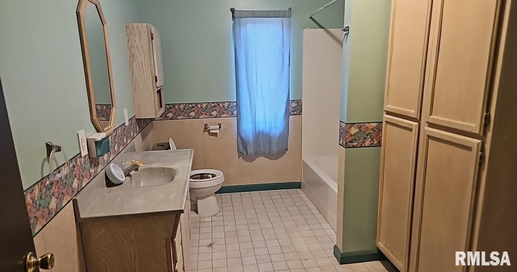 90 CARLOCK Road, Murphysboro, Illinois 62966, 3 Bedrooms Bedrooms, 0 ,1 BathroomBathrooms,Residential,For Sale,CARLOCK,0,RMAEB457869
