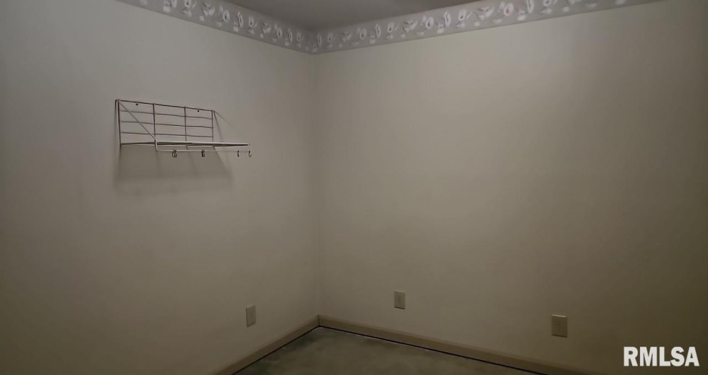 90 CARLOCK Road, Murphysboro, Illinois 62966, 3 Bedrooms Bedrooms, 0 ,1 BathroomBathrooms,Residential,For Sale,CARLOCK,0,RMAEB457869