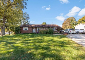 7857 US Highway 61, Jackson, Missouri 63755, 3 Bedrooms Bedrooms, 6 Rooms Rooms,2 BathroomsBathrooms,Residential,For Sale,US Highway 61,MAR24065688