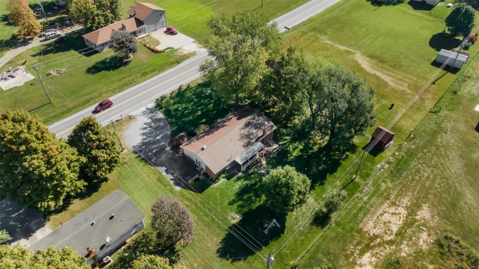 Birds eye view of property