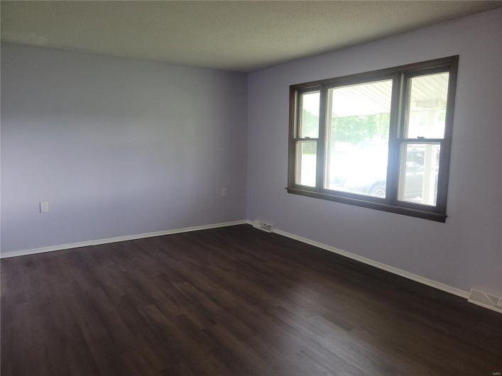128 Phillips Avenue, Oran, Missouri 63771, 3 Bedrooms Bedrooms, 6 Rooms Rooms,1 BathroomBathrooms,Residential,For Sale,Phillips,MAR25030553